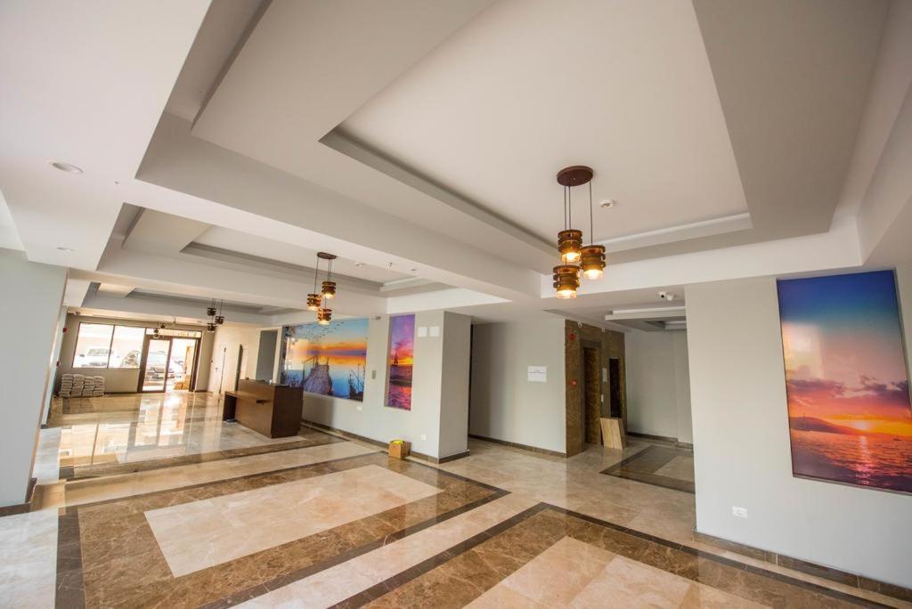Midada Cazino Mamaia Apartment Bagian luar foto